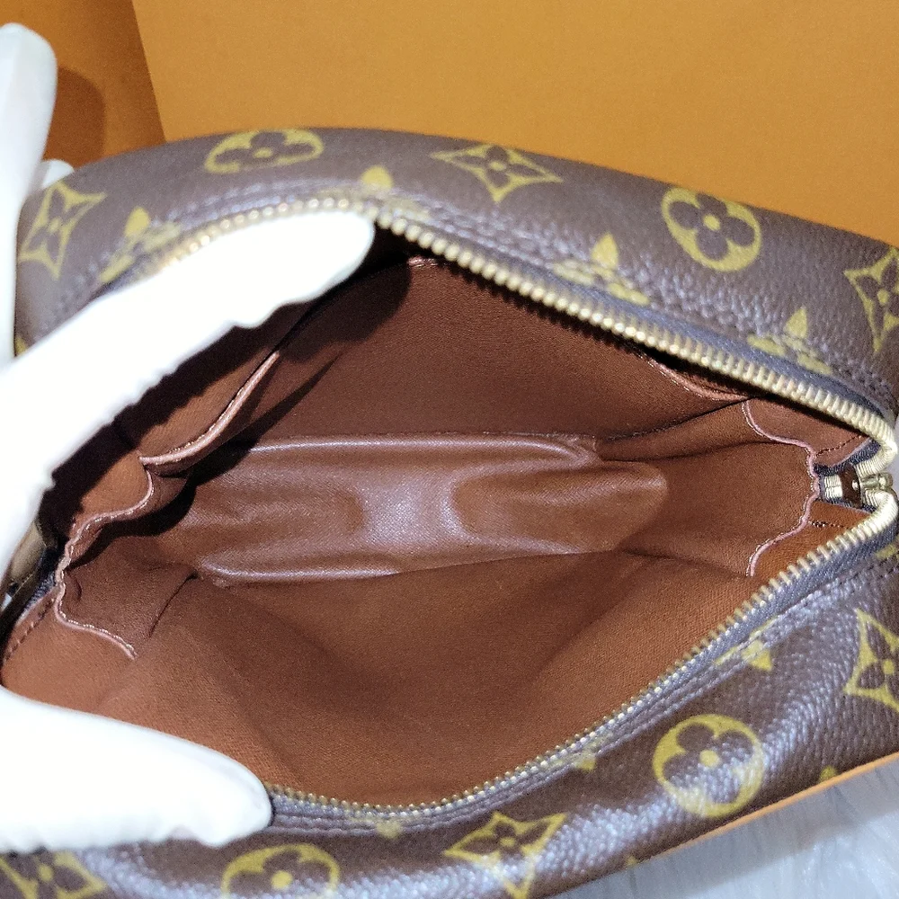 ππ₯Rare π₯π π―%Authentic Louis Vuitton Danube MM Crossbody Bag Monogram Canvas - Picture 5 of 16